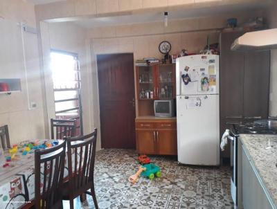 Casa para Venda, em Itapecerica da Serra, bairro MONTEZANO, 3 dormitórios, 2 banheiros, 1 suíte, 2 vagas